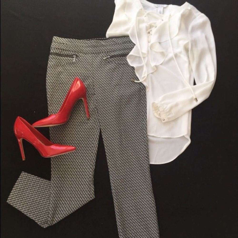 Black and White Print Ankle Pants; size S